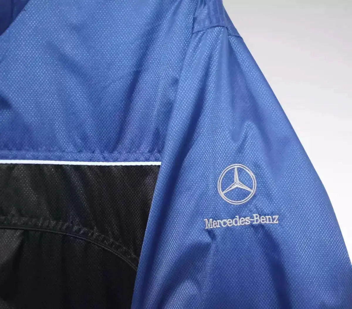 Vintage Mercedes Benz F1 Waterproof Hooded Jacket - Xtreme Racegear